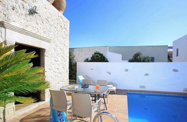 Villa Radamanthis - a combination of tradition and luxury - nature