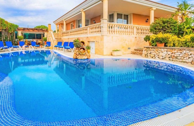 VILLA RAFAEL · Villa Rafael, Charming villa. Free Wifi and A/C