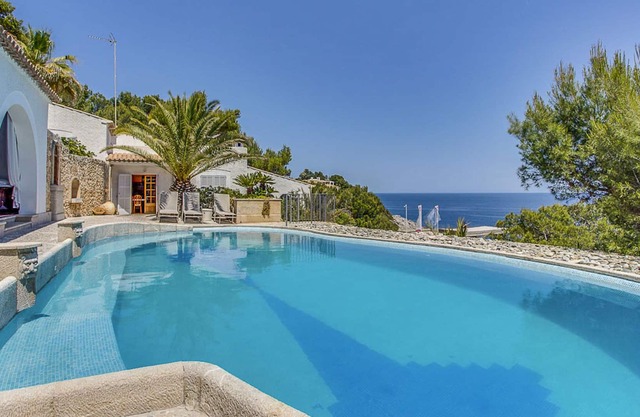Villa "Ran de Mar" with Sea & Mountain View, Pool, A/C, Garden, Terrace & Wi-Fi