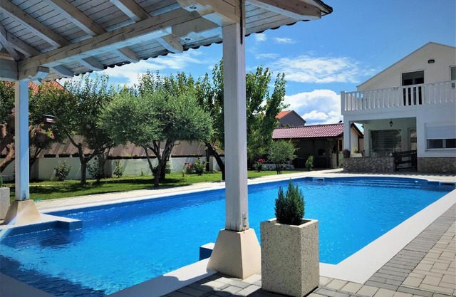 Villa Residence