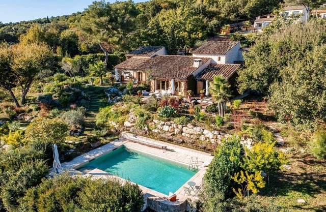 Villa Rosebud – Sea View & Secret Garden
