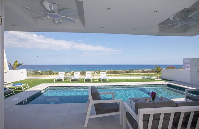 Villa Roxy, Fantastic 3BDR Seafront Protaras Villa with Pool