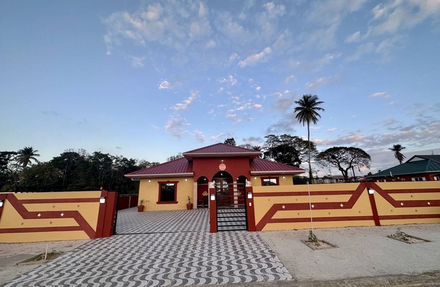 Villa Santosh - Your Tropical Paradise