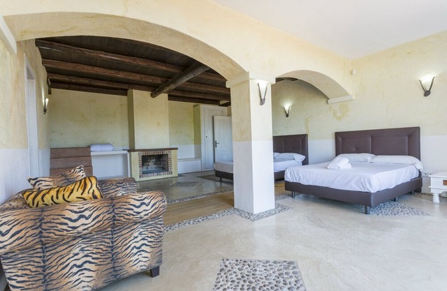 Villa Savines is a luxury villa close to Ibiza Town and Playa D’en Bossa.