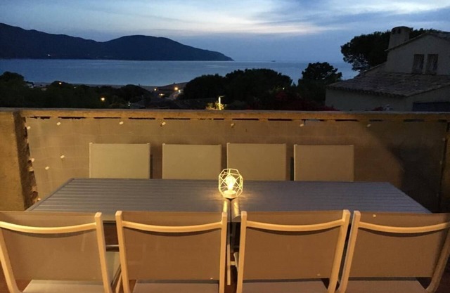 Villa sea view 50m from the beach