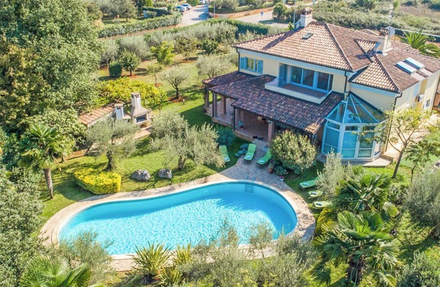 Villa Seka - Five Bedroom Villa, Sleeps 10