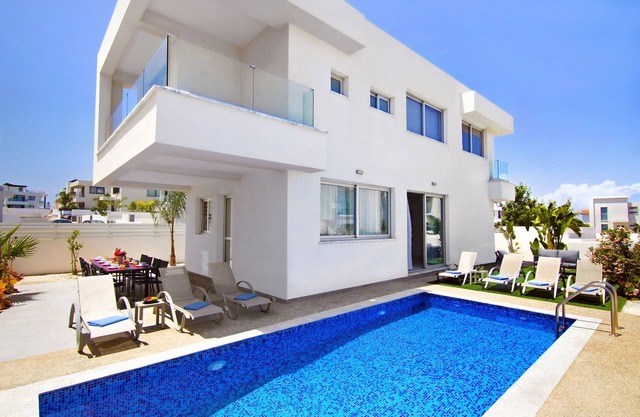Villa Selena - 3Bed Private Pool