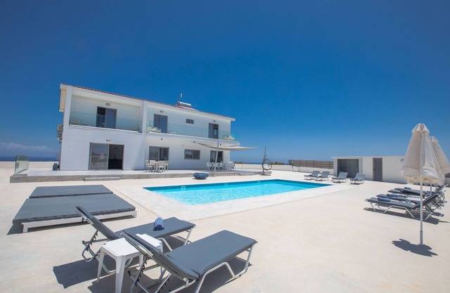 Villa Sienna, Fabulous 6bdr Protaras Villa
