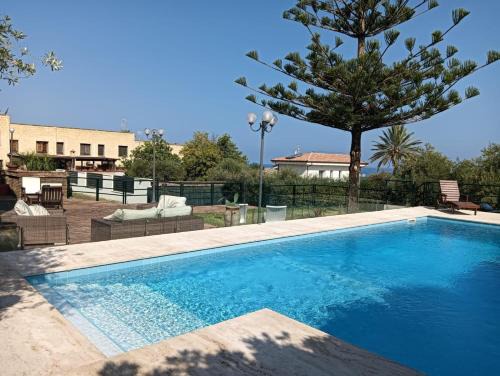 Villa singola a Cefalù con piscina privata