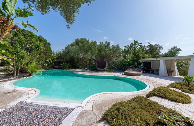 Villa 'Smeralda' with Sea View, Private Pool and Wi-Fi