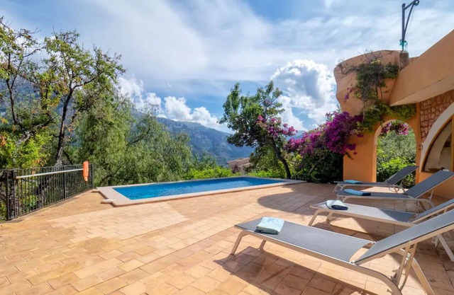 Villa 'Sol y Montes' with Mountain View, Private Pool and Wi-Fi