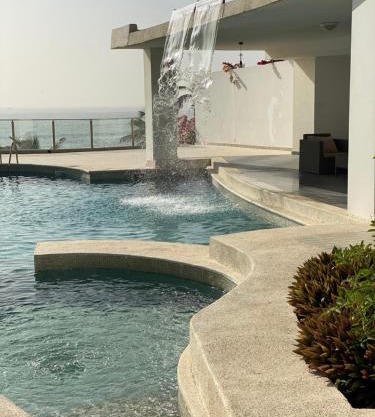 Villa Somone pied dans l’eau