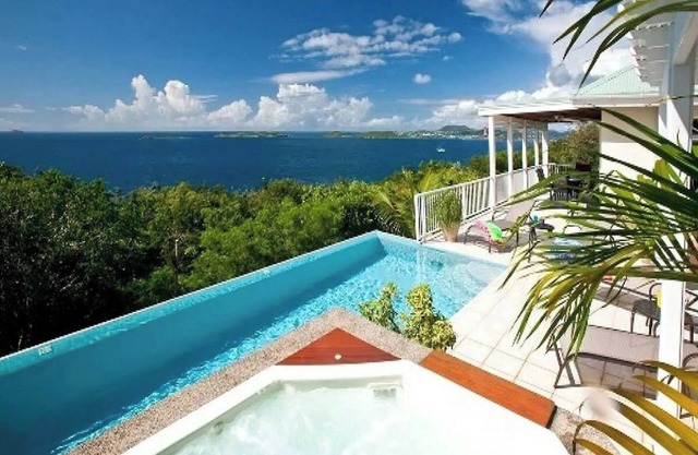 Villa Splendore: The Ideal Getaway with Pool, Spa, A/C, and Close to All Cruz Bay Has to Offer