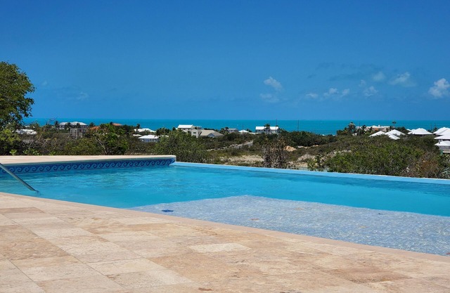 Villa Sunset - Breathtaking views 2 mins from Sapodilla Beach