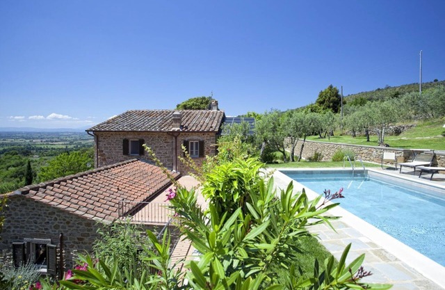 Villa Thania - Five Bedroom Villa, Sleeps 10