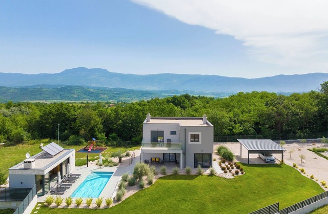 Villa Tia in Kukurini - Haus für 8 Personen