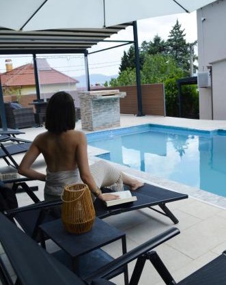 Villa Toni Mediterranean Family Lake Retreat