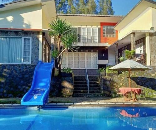Villa utama pondok yedidah
