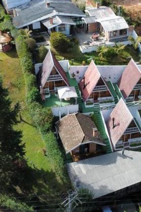 Villa Valentina chalés com lareira e churrasqueira