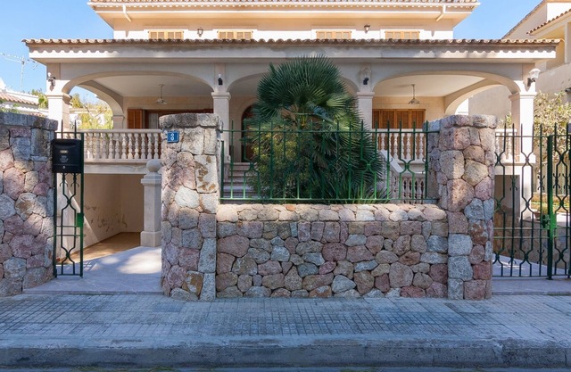 Villa Vallespir - Beautiful villa with garden 200 meters away from the beach