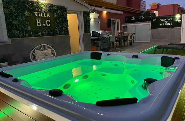 Villa "Villa Hyc Playa de las burras escapada soleada con jacuzzi