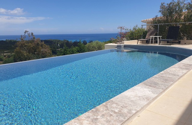 Villa with breathtaking sea and mountain views