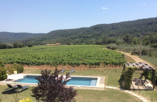 Villa with heated pool and stunning views in Salernes, Provence near Cotignac