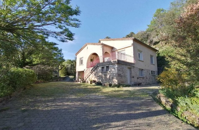 Villa with panoramic views