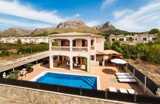 Villa with pool and sea views.