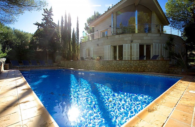 Villa with pool 200 m from the Marina of Bonaire