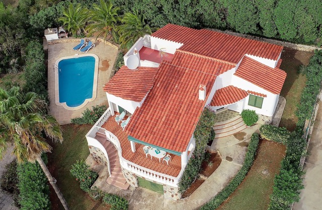 Villa with private pool and sea views peaceful Location 5minutes from the beach