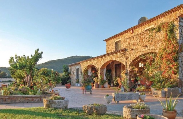 Villa with private pool and garden in Calonge