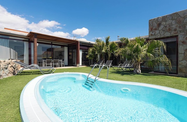 Villa Con Piscina Privada Tauro Villas 