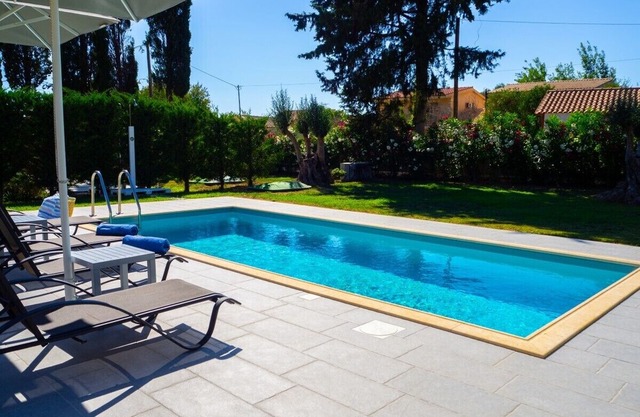 Villa with private pool in Svoronata near Avithos beach