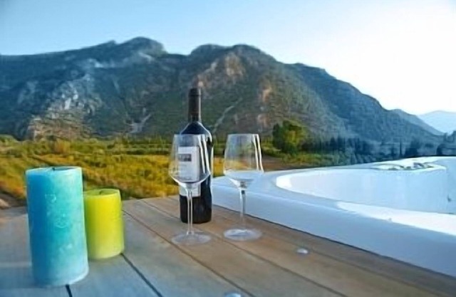 Villa With Private Pool And Panoramic Mountain View