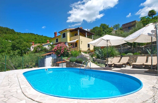 Villa with swimming pool and panoramic views