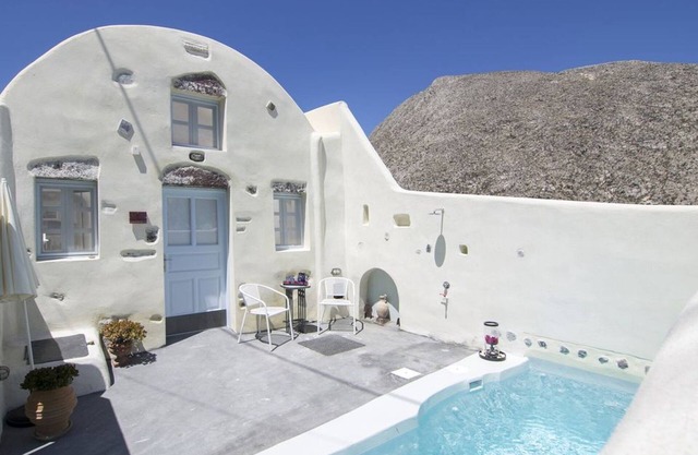 Villa Zantine | Emporeio | A Wonderful 1 Bedroom villa Sleeps 3 | Private Pool