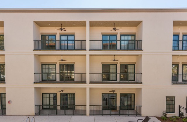Village area, brand new luxury, one bedroom condo. FLETC Freindly