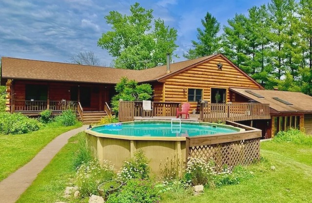 Village Creek Lodge