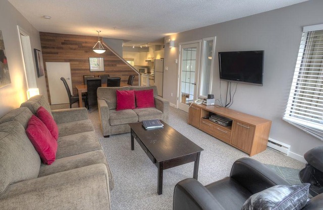 VILLAS SNOWBERRY LODGING - 2-Bedroom, Sleeps 6