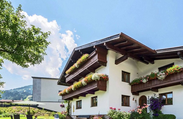 Vintage Apartment in Fügen near Ski Area