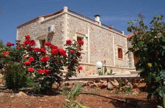 Viola Suites,Villas with shared pool