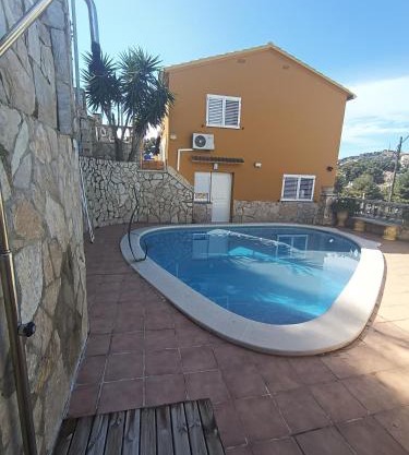VIP Poolsuite Calafell