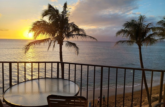 VIR #409 Upper West Maui Oceanfront Condo - Kahana