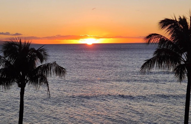 VIR #504 Upper West Maui Corner Oceanfront Condo - Kahana