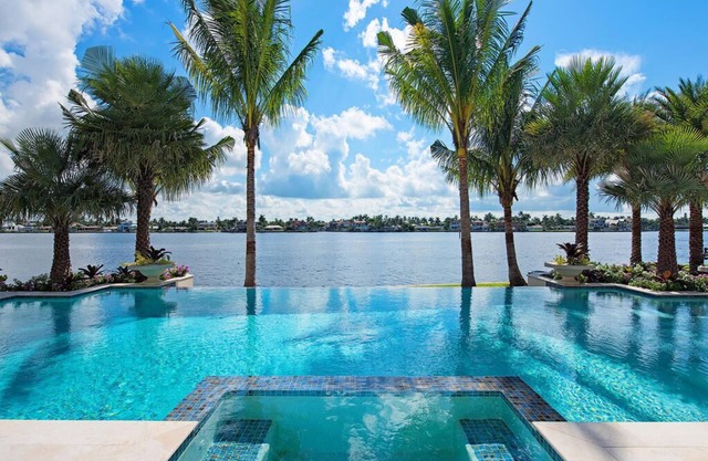 VISTA POINT ESTATE - Elite Waterfront Rental, Local Concierge Service