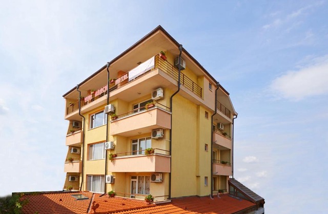 Viva Beach Hotel