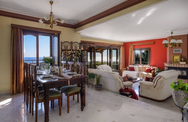 Vivian's Residence-Endless View