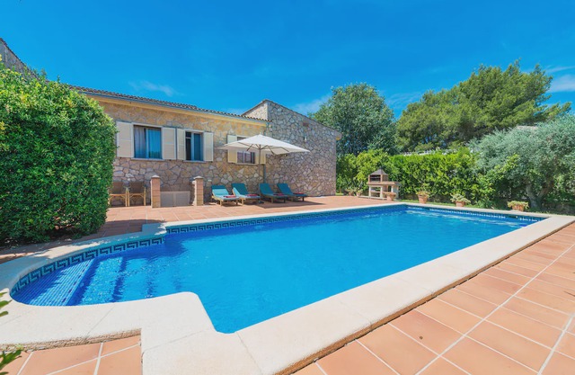 Vivienda Isabela - Three Bedroom Villa, Sleeps 5