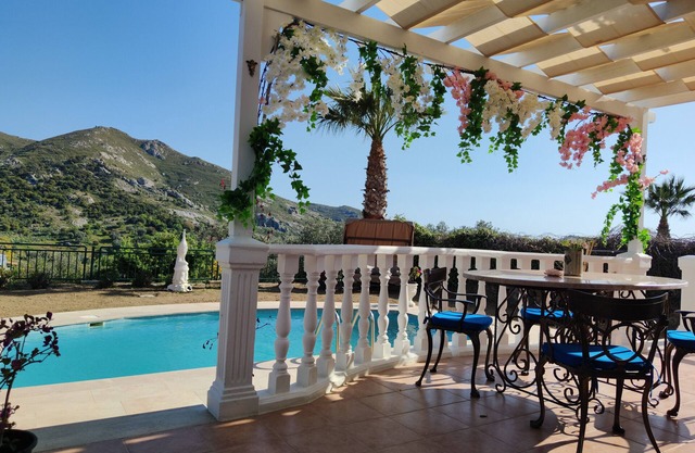 VKV Private Vintage Kamelya Villa' , Yalikavak... Holiday Gardens Complex